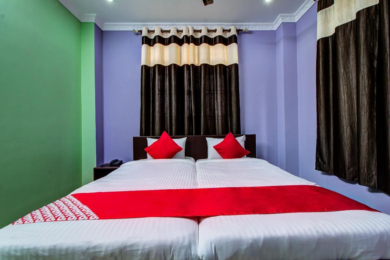Oyo 13927 Green View Guest House Dispur Экстерьер фото