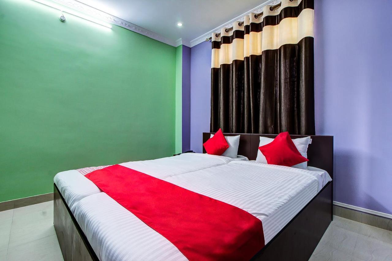 Oyo 13927 Green View Guest House Dispur Экстерьер фото