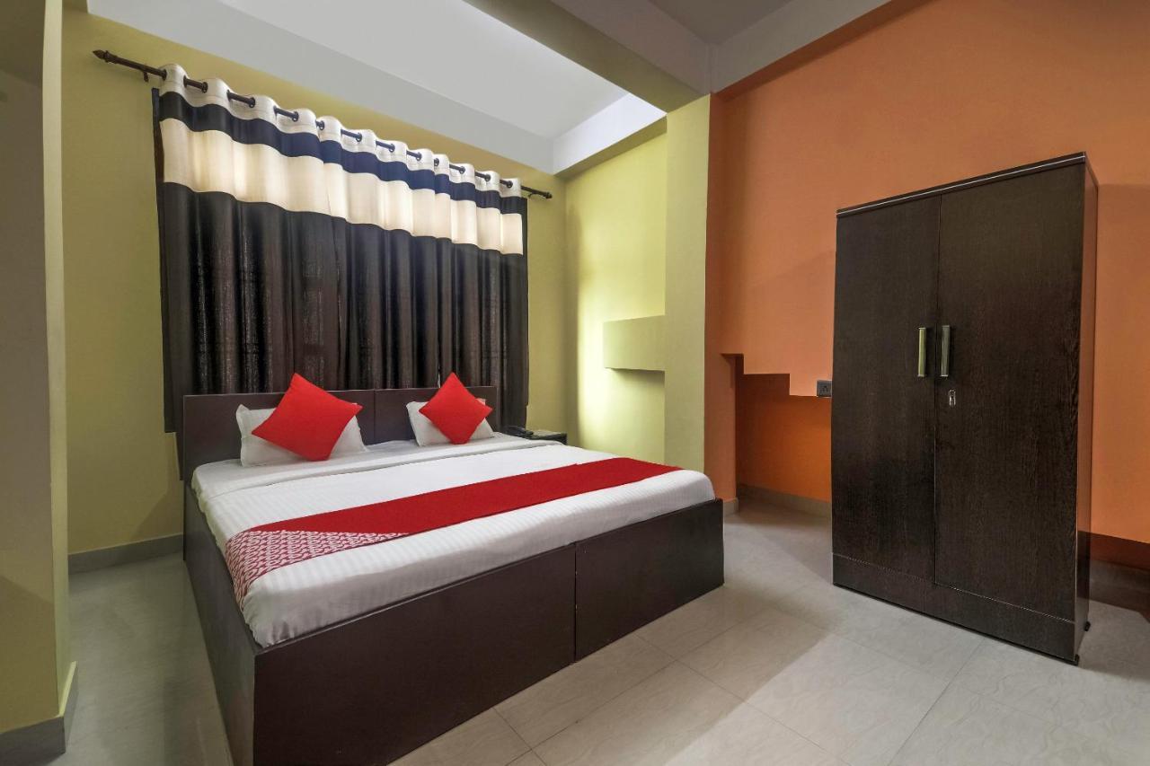 Oyo 13927 Green View Guest House Dispur Экстерьер фото
