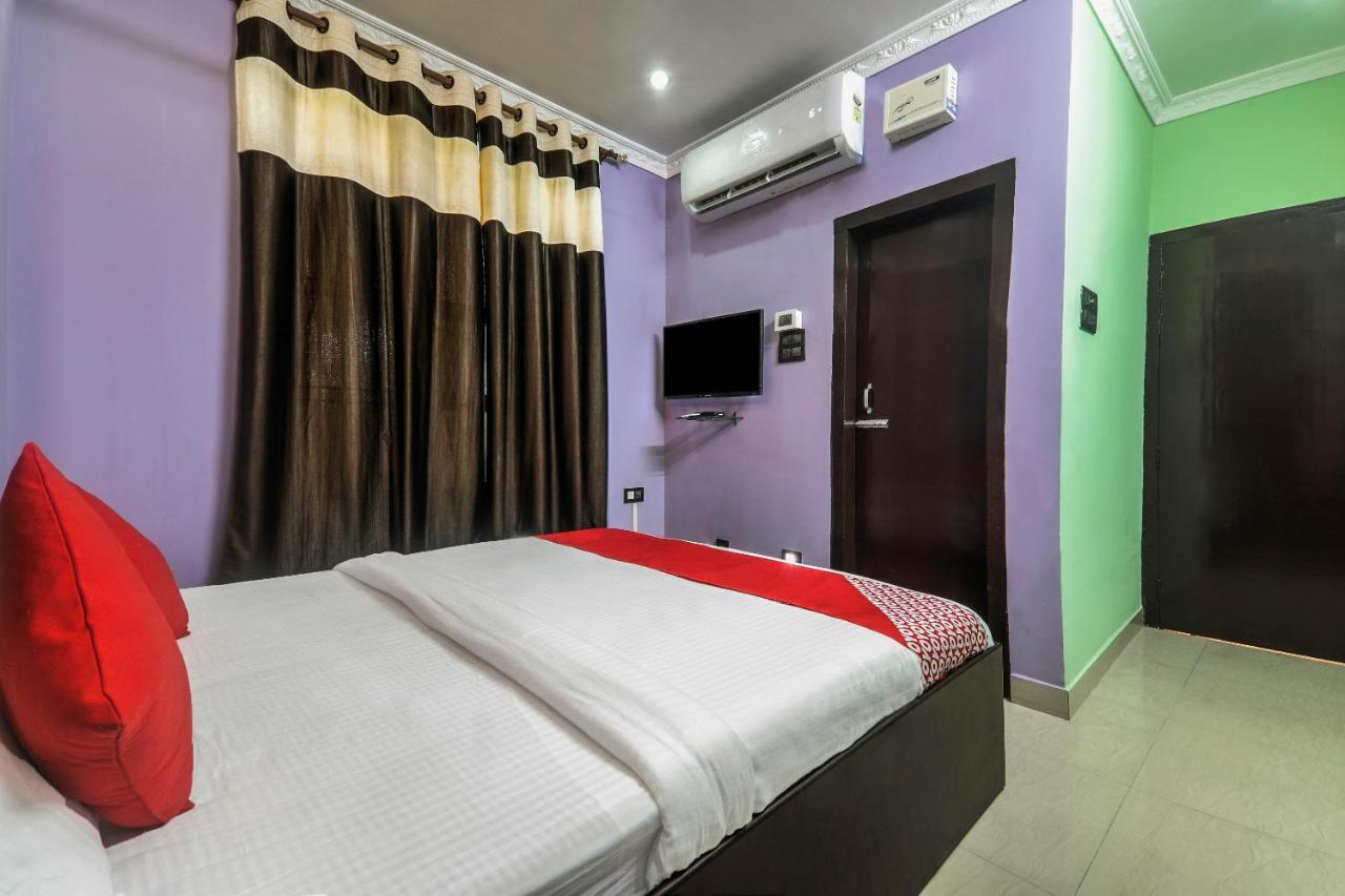 Oyo 13927 Green View Guest House Dispur Экстерьер фото