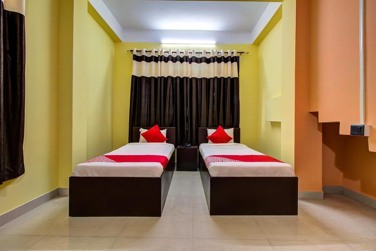 Oyo 13927 Green View Guest House Dispur Экстерьер фото